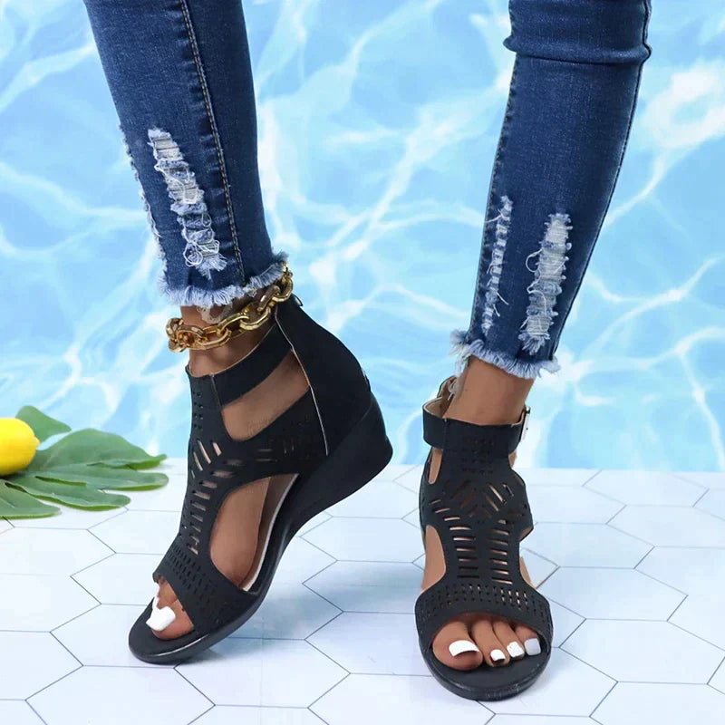 Echoarchiv | Orthopädische Modesandalen