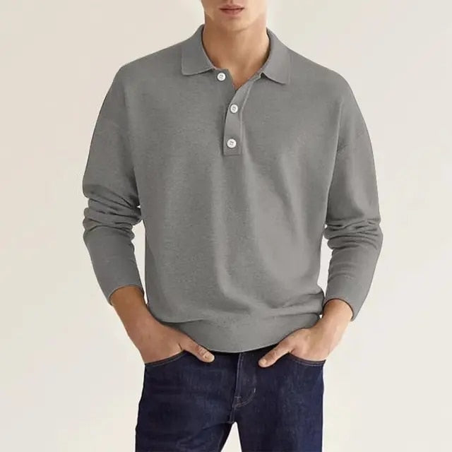 Lässiger, langärmeliger Herrenpullover mit niedrigem Kragen