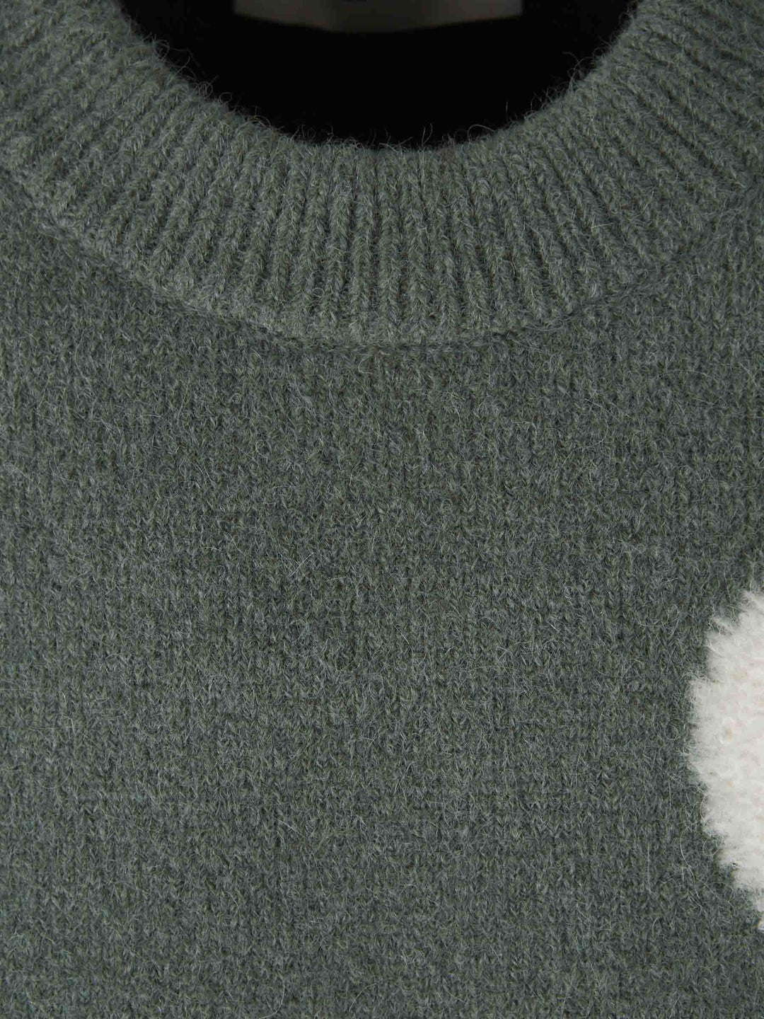 Echoarchiv | Pullover mit Herzdruck