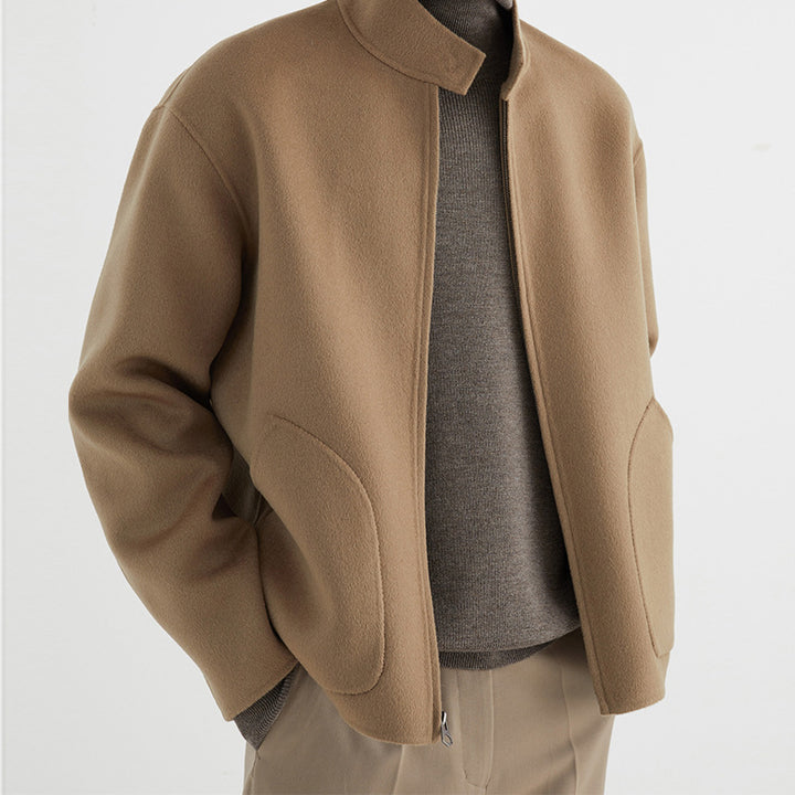 Herren Kurzgeschnittene Wollfleece-Übergangsjacke mit Stehkragen und geschwungenen Eingrifftaschen Echoarchiv