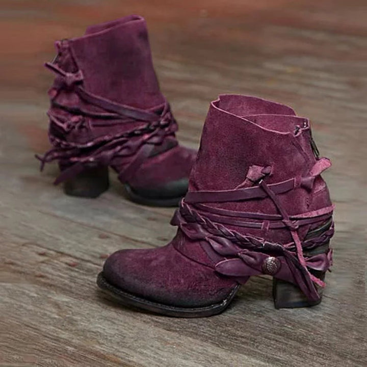 Damen nan Retro Wildlederstiefelette mit geflochtenen Lederbändern und kurzem Blockabsatz Echo Archiv