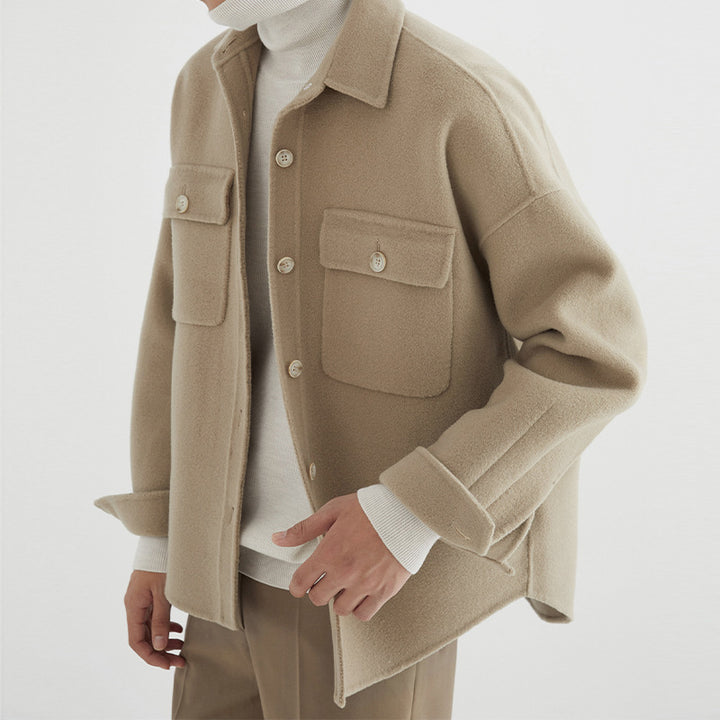 Herren Overshirt aus Wollmix mit überschnittener Schulter und aufgesetzten Brusttaschen Echoarchiv