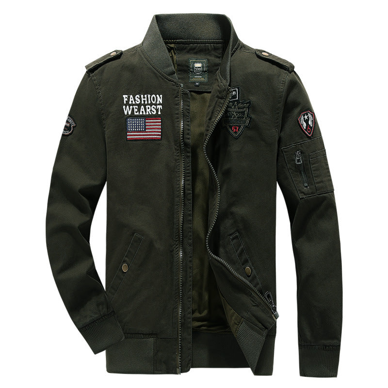 Herren modische Bomberjacke mit dekorativen Patches Echoarchiv