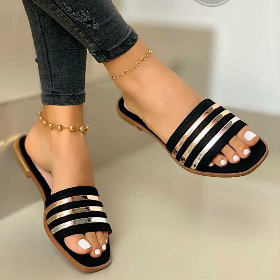Damen nan flache Schlupfsandalette mit mehrreihigen Metallicstreifen und gepolstertem Komfortfußbett Echo Archiv