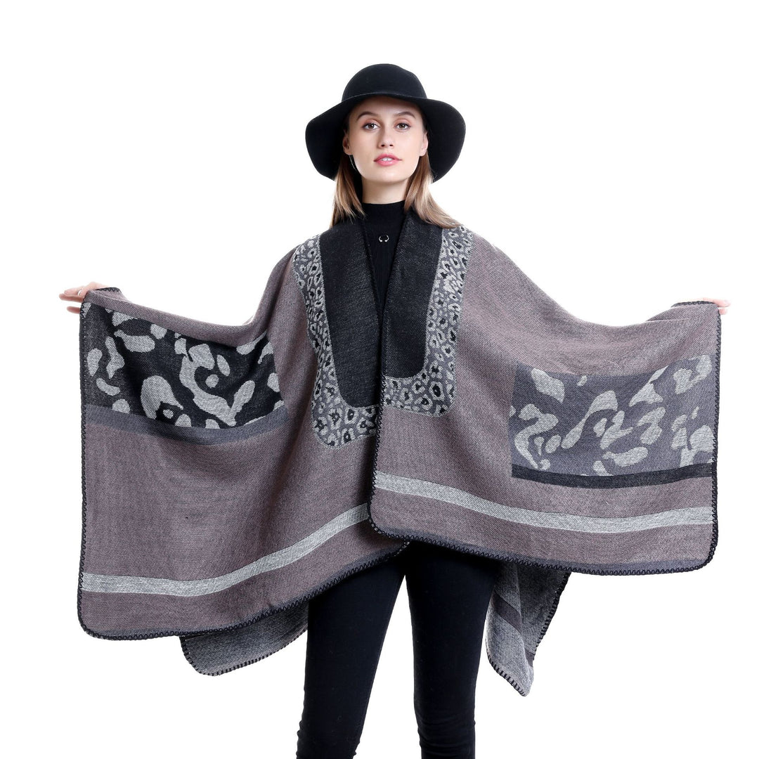 Damen Jacquard-Wollmix Ruana-Poncho mit V-Ausschnitt und Ziernaht Echo Archiv