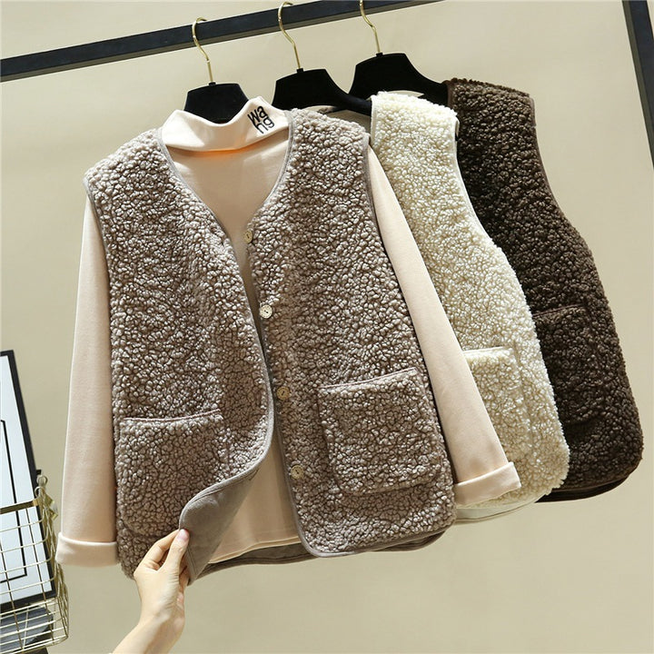 Damen kuschelige Teddyweste mit Druckknopf und aufgesetzten Taschen – Avérine