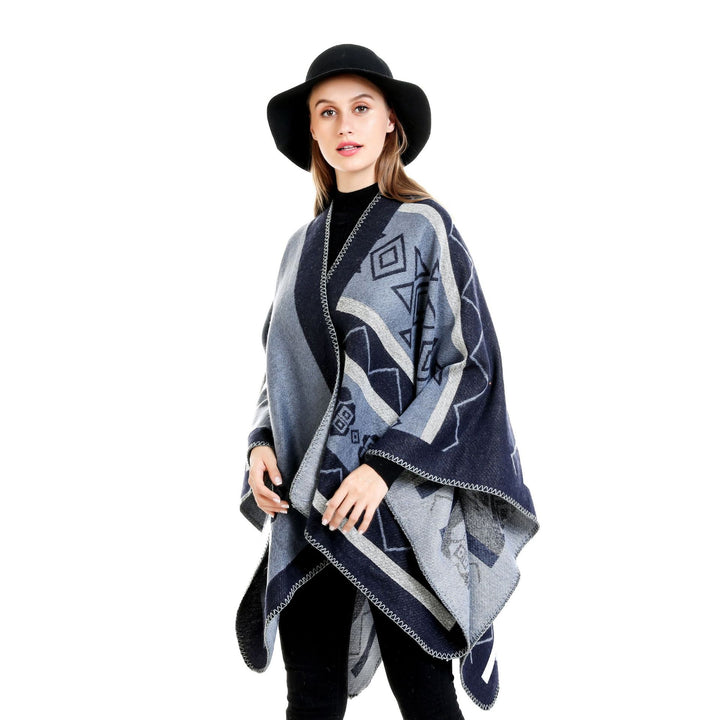 Damen Leichter Ruana-Überwurf mit geometrischem Jacquard und Zipfelsaum – Avérine