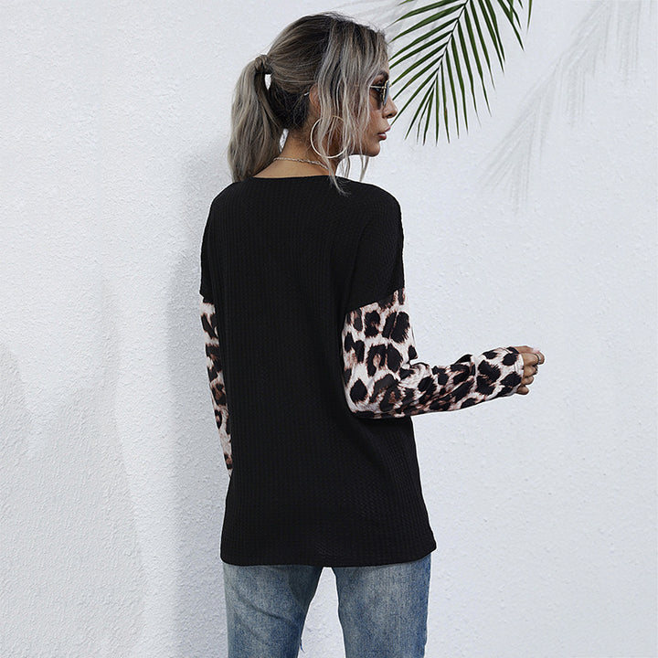 Damen Geripptes V-Ausschnitt-Longsleeve mit Raffung & Leo-Ärmeln Echoarchiv