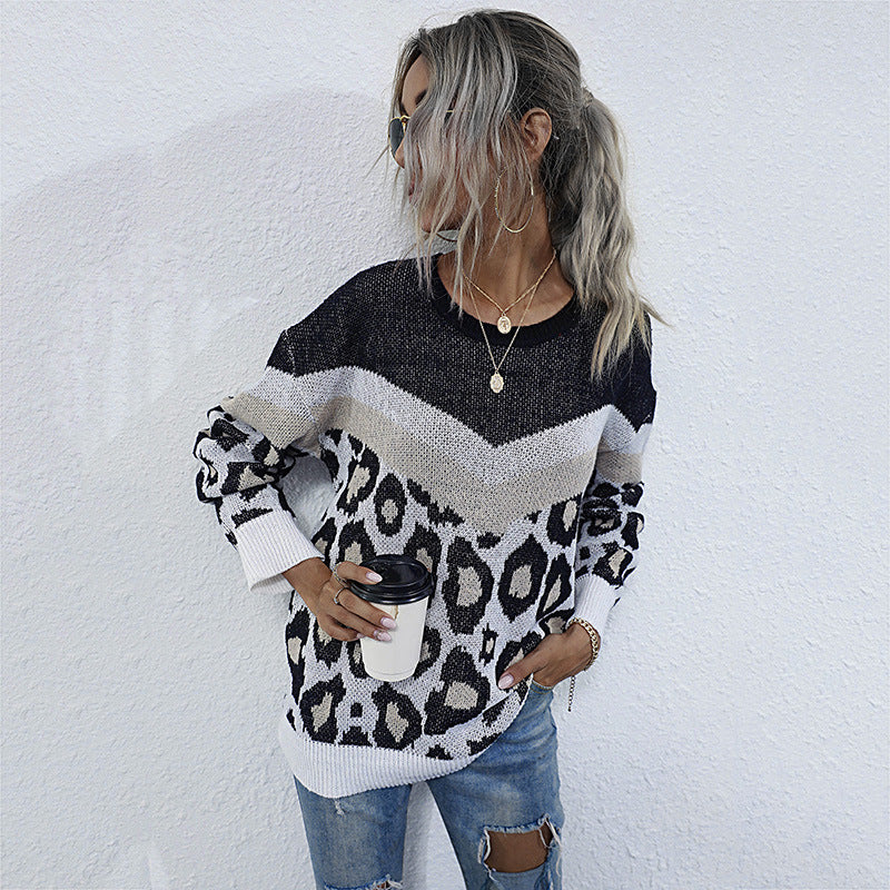 Damen Oversize-Feinstrickpullover mit Chevron-Detail und abstraktem Leoprint Echoarchiv