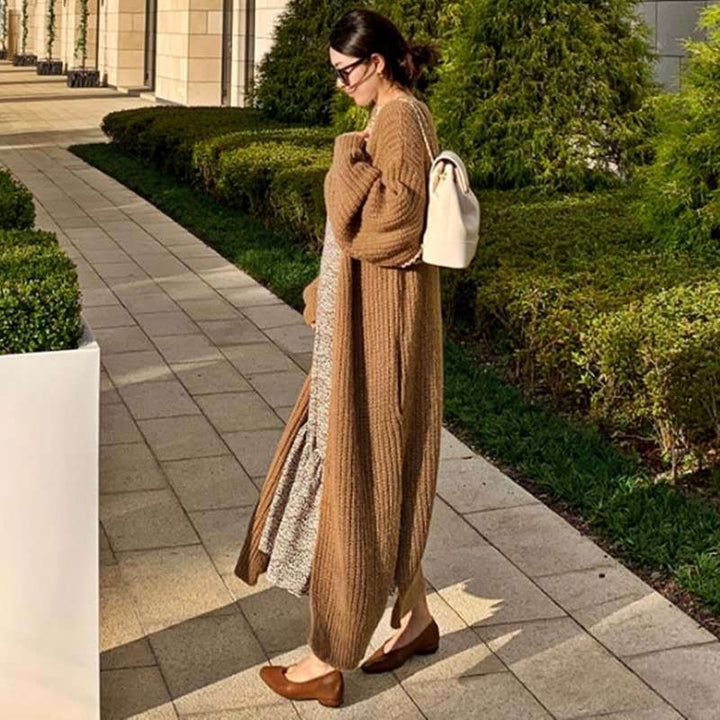 Damen Langer Grobstrick-Cardigan mit Oversize-Passform, Schalkragen und aufgesetzten Taschen – Veloura