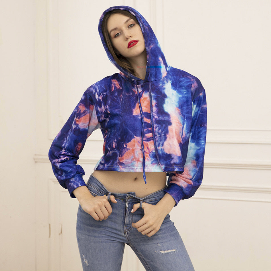 Damen Kurzschnitt‑Kapuzenpullover im Batik‑Look mit Kordelzug und überschnittener Schulter Echoarchiv