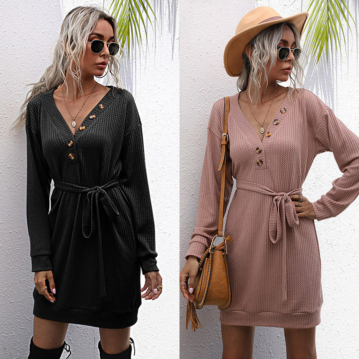 Damen Waffelstrick-Minikleid mit V-Ausschnitt, Zierknopfleiste & Taillengürtel – Élara