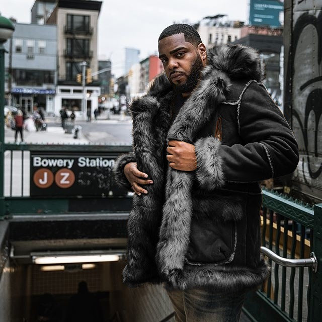 Herren Lammfelljacke mit luxuriösem Kunstfellkragen und stabilen Nähten Echoarchiv