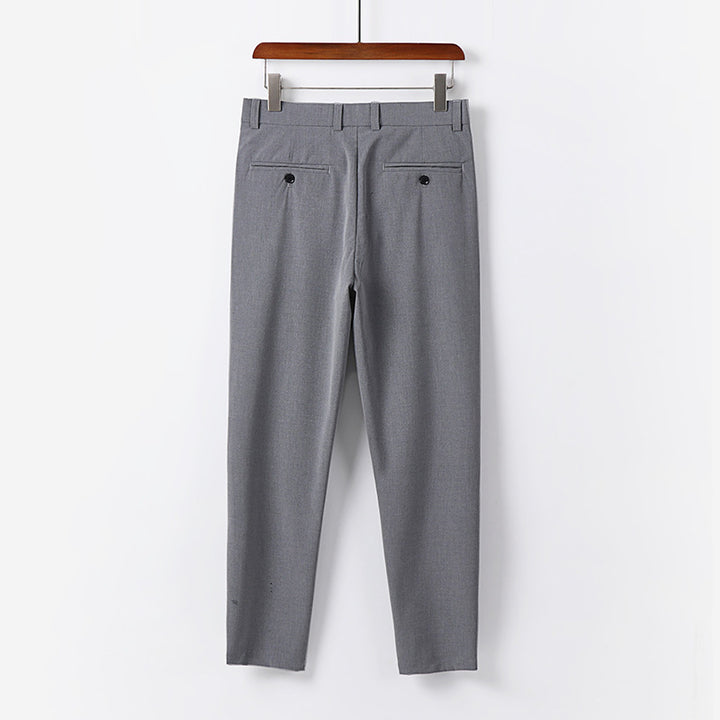 Herren Schmale Chino-Hose aus Stretch-Baumwollmix mit schmalem Bein und Bundfalten Echoarchiv