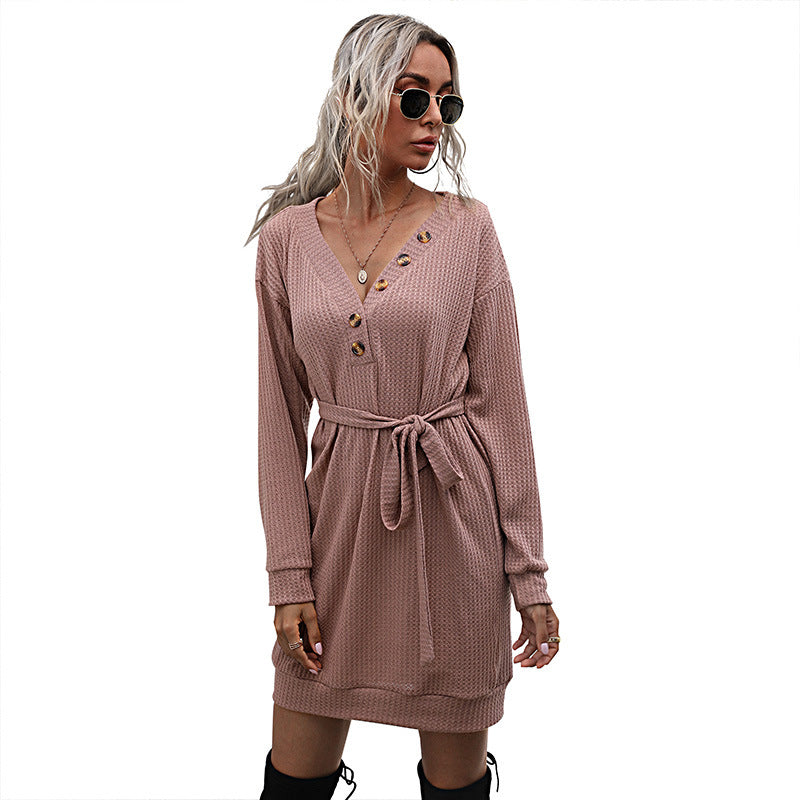 Damen Waffelstrick-Minikleid mit V-Ausschnitt, Zierknopfleiste & Taillengürtel – Élara