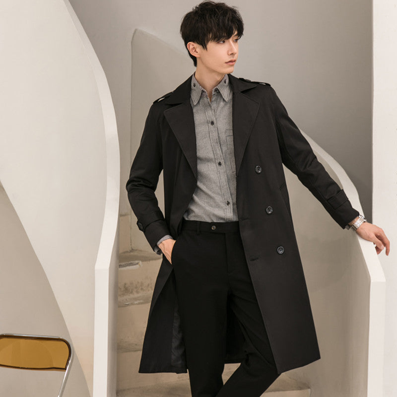 Herren Eleganter knielanger Trenchcoat aus leichtem Funktionsstoff mit Taillengürtel Echoarchiv