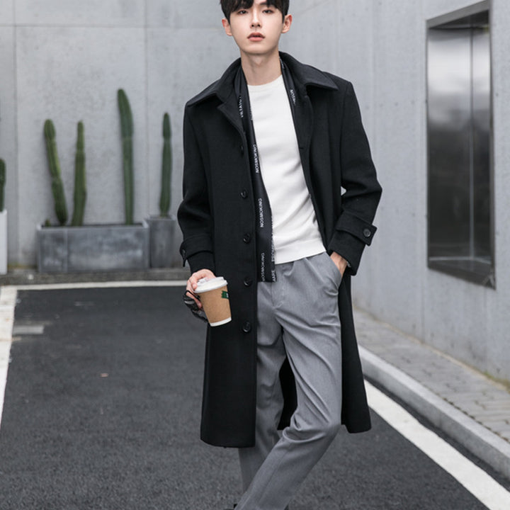 Herren Longcoat aus Wollmix mit verdeckter Knopfleiste Taillengürtel und klassischem Revers Echoarchiv
