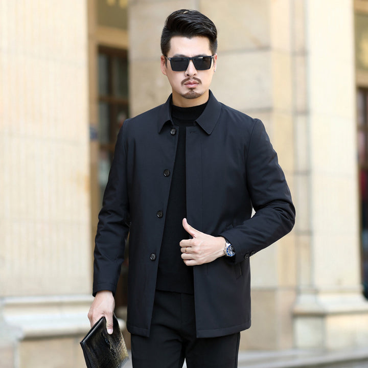 Herren eleganter urbaner Kurzmantel mit Hemdkragen und leichter Isolierung Echoarchiv