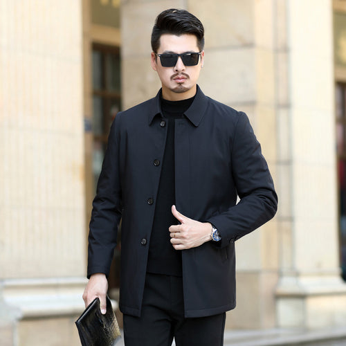 Herren eleganter urbaner Kurzmantel mit Hemdkragen und leichter Isolierung Echoarchiv