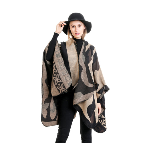 Damen Jacquard‑Strickruana im Oversize‑Fall mit grafischer Musterung Echo Archiv