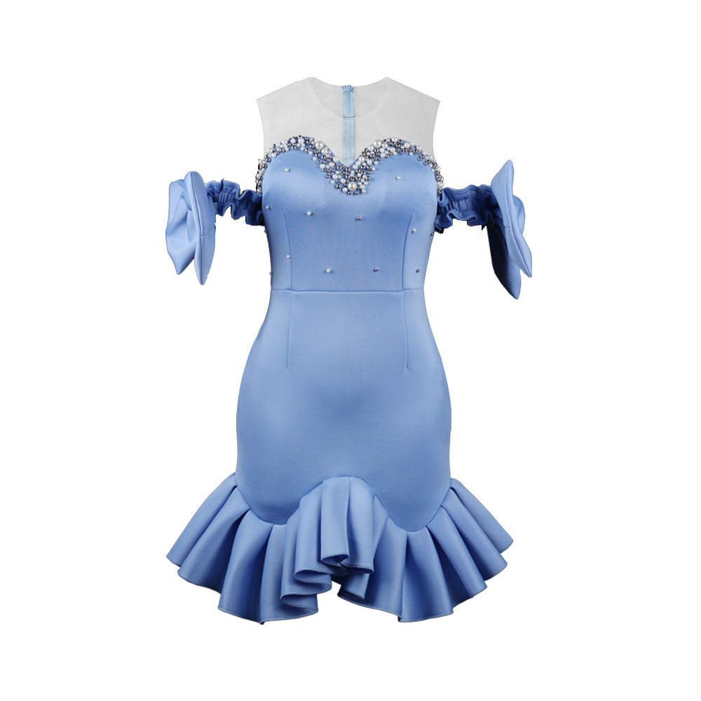 Damen Abendkleid mit transparenten Puffärmeln und Rüschenrand Echo Archiv