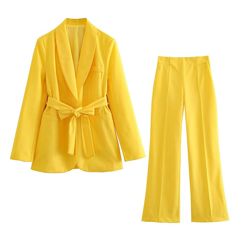 Echoarchiv | 2-Teiliger Damenanzug Eleganter Blazer mit Gürtel und Passender Hose