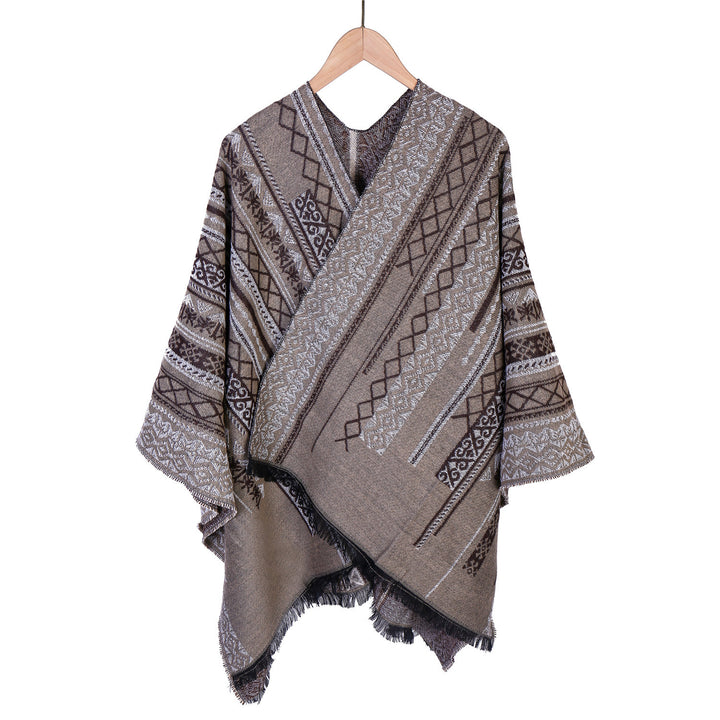 Damen Ruana-Poncho im kastigen Kimono-Fall mit feiner Jacquard‑Webstruktur und Fransensaum Echo Archiv