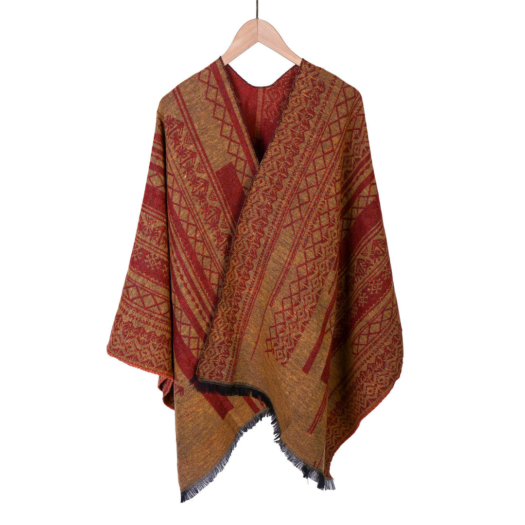 Damen Ruana-Poncho im kastigen Kimono-Fall mit feiner Jacquard‑Webstruktur und Fransensaum Echo Archiv