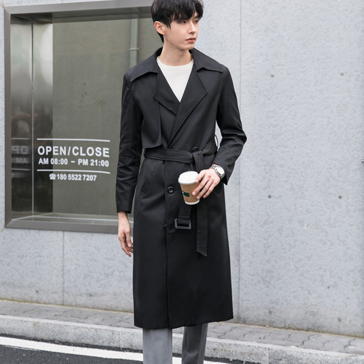 Herren Leichter Trenchcoat mit Doppelreiher, tailliertem Schnitt und windabweisender Oberfläche Echoarchiv
