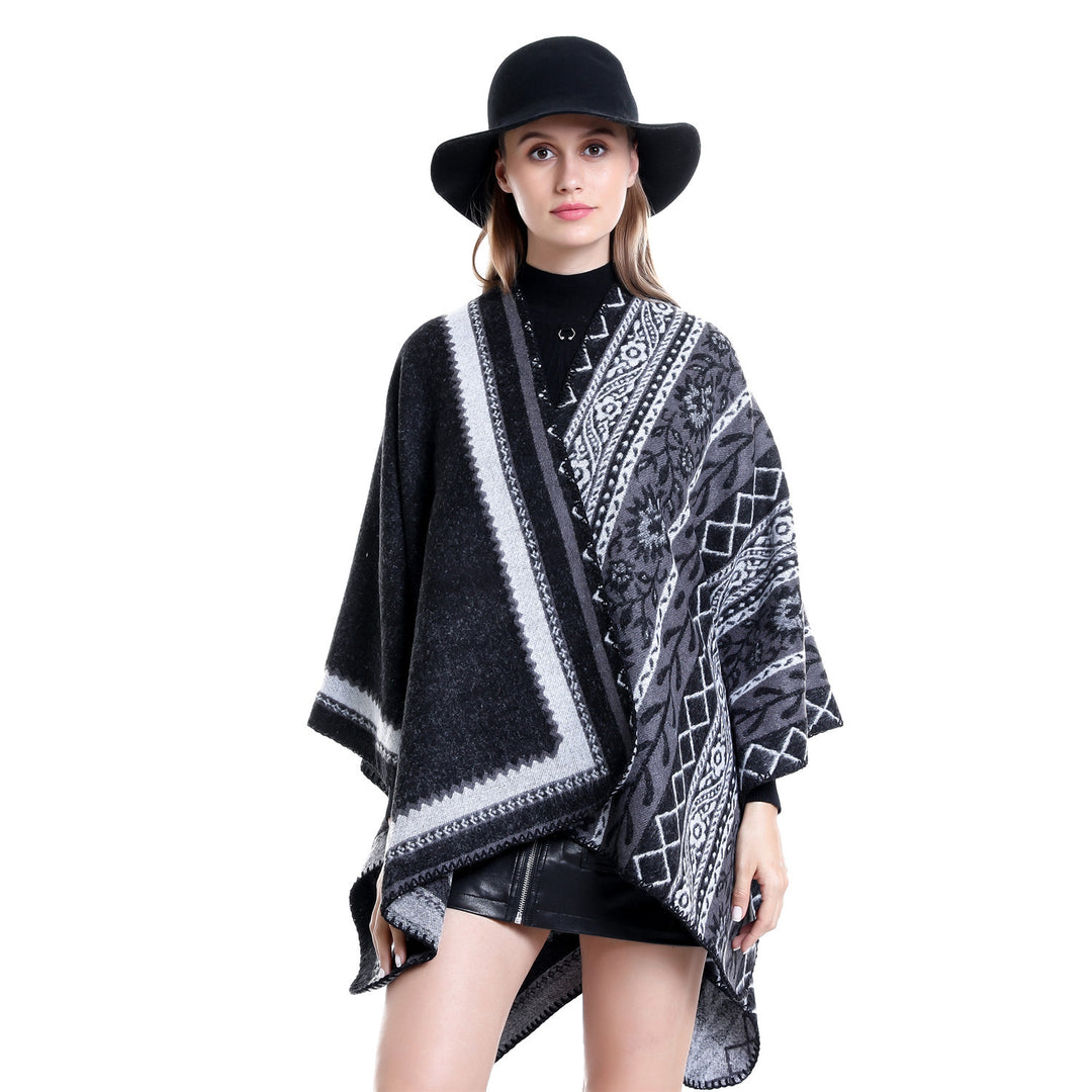 Damen Oversize-Ruana-Poncho mit Ornament-Jacquard und gehäkelter Kettelnaht Echo Archiv