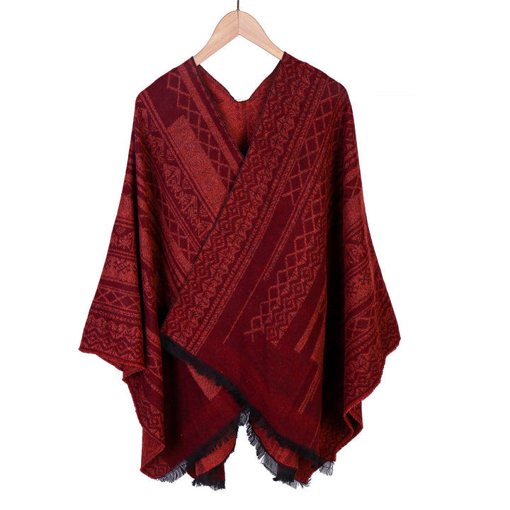 Damen Ruana-Poncho im kastigen Kimono-Fall mit feiner Jacquard‑Webstruktur und Fransensaum Echo Archiv