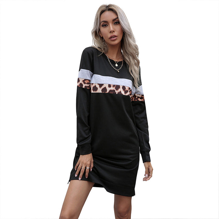 Damen lässiges Sweatshirtkleid mit Leopardenstreifen und kontrastierendem Brustband Echoarchiv