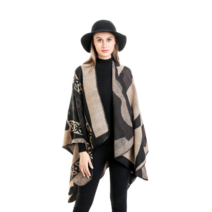Damen Jacquard‑Strickruana im Oversize‑Fall mit grafischer Musterung Echo Archiv