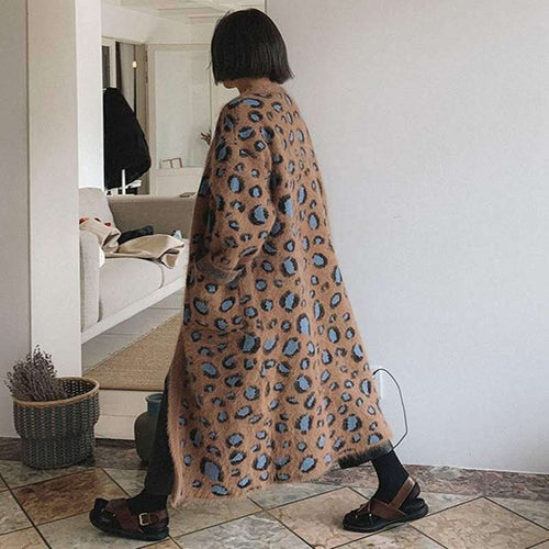 Damen Maximaler Oversize-Longcardigan aus Mohair-Optik mit Leopardenmuster und Eingrifftaschen – Veloura