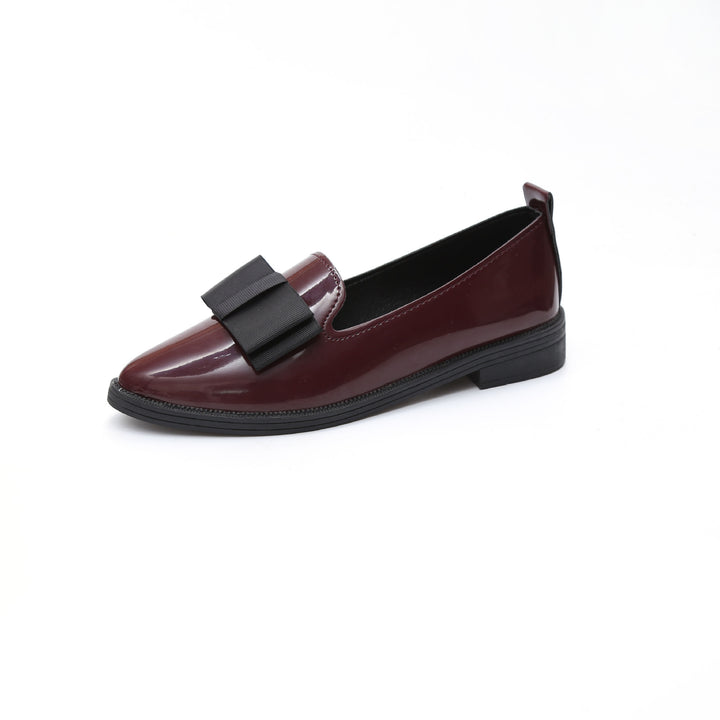 Damen nan eleganter Lackslipper mit dekorativer Schleife und leichter Plateausohle Echo Archiv