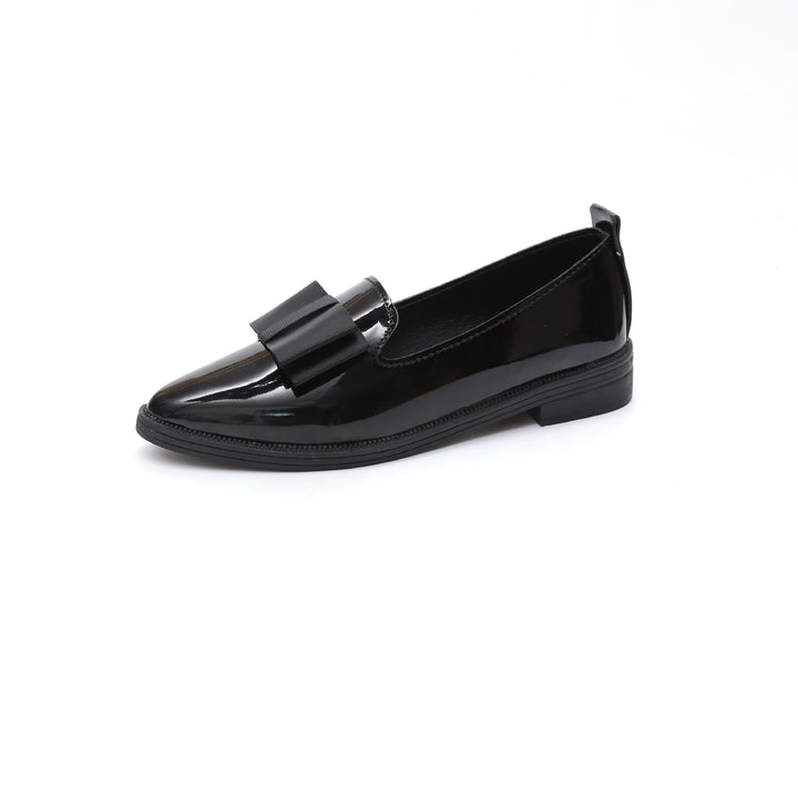 Damen nan eleganter Lackslipper mit dekorativer Schleife und leichter Plateausohle Echo Archiv