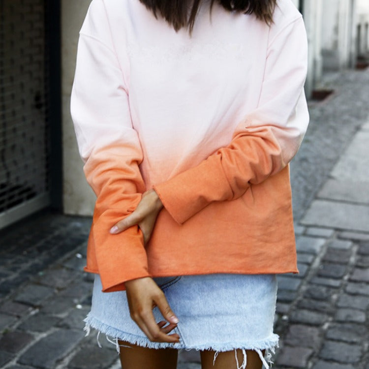 Damen Oversize Dip‑Dye Sweatshirt mit Farbverlauf und geradem Saum – Avérine