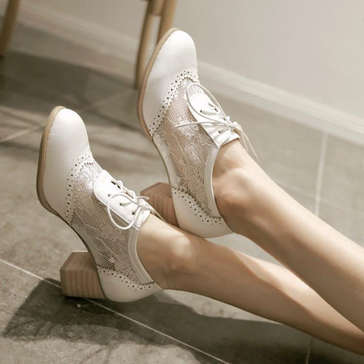 Echoarchiv | Schnürschuhe mit Mesh-Absatz