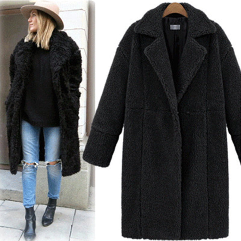 Damen Teddy-Mantel mit Reverskragen, knielanger Schnitt und weicher Sherpa-Optik – Montévia