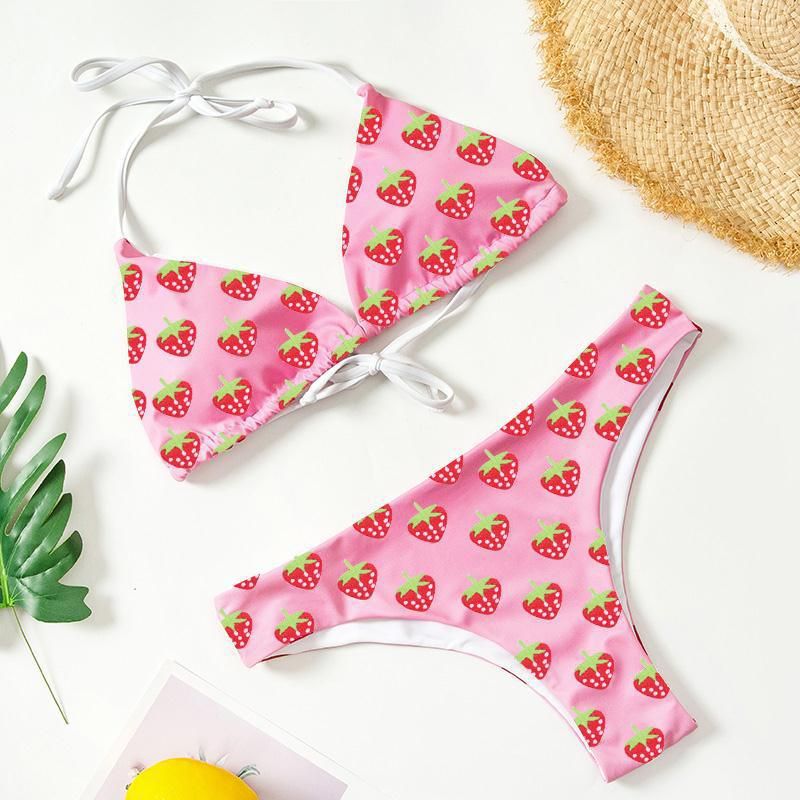 Damen Triangel-Bikini mit fruchtigen Erdbeerprint Echo Archiv