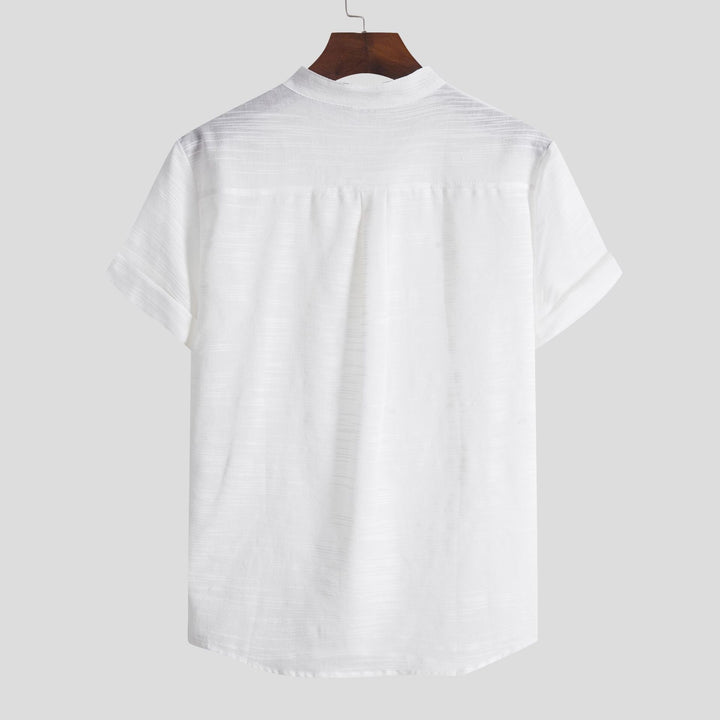 Herren Kurzarmhemd mit innovativem Henley-Ausschnitt und atmungsaktiver Struktur Echoarchiv