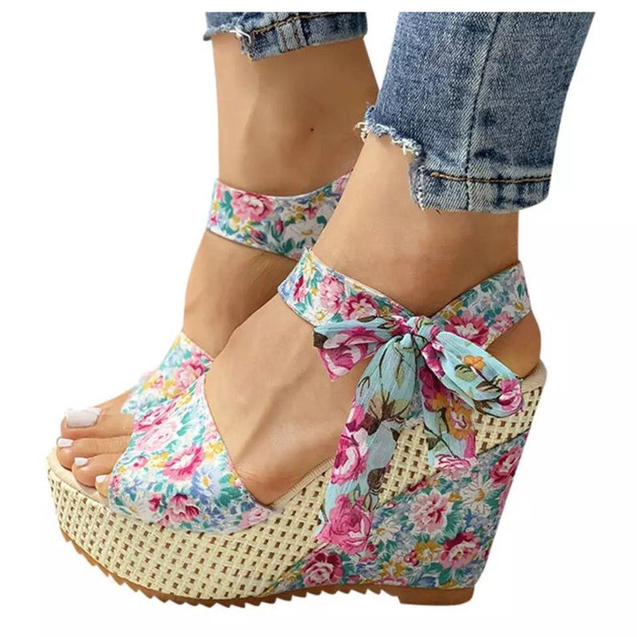 Damen nan romantische Spitzen-Keilabsatzsandalen mit Bast-Plateau und Zierschleife Echo Archiv