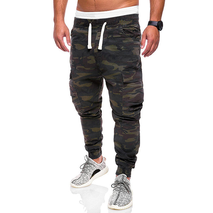Herren nan taillierte Cargo-Joggerhose mit elastischem Komfortbund, seitlichen Klappentaschen und schmal zulaufenden Bündchen Echo Archiv