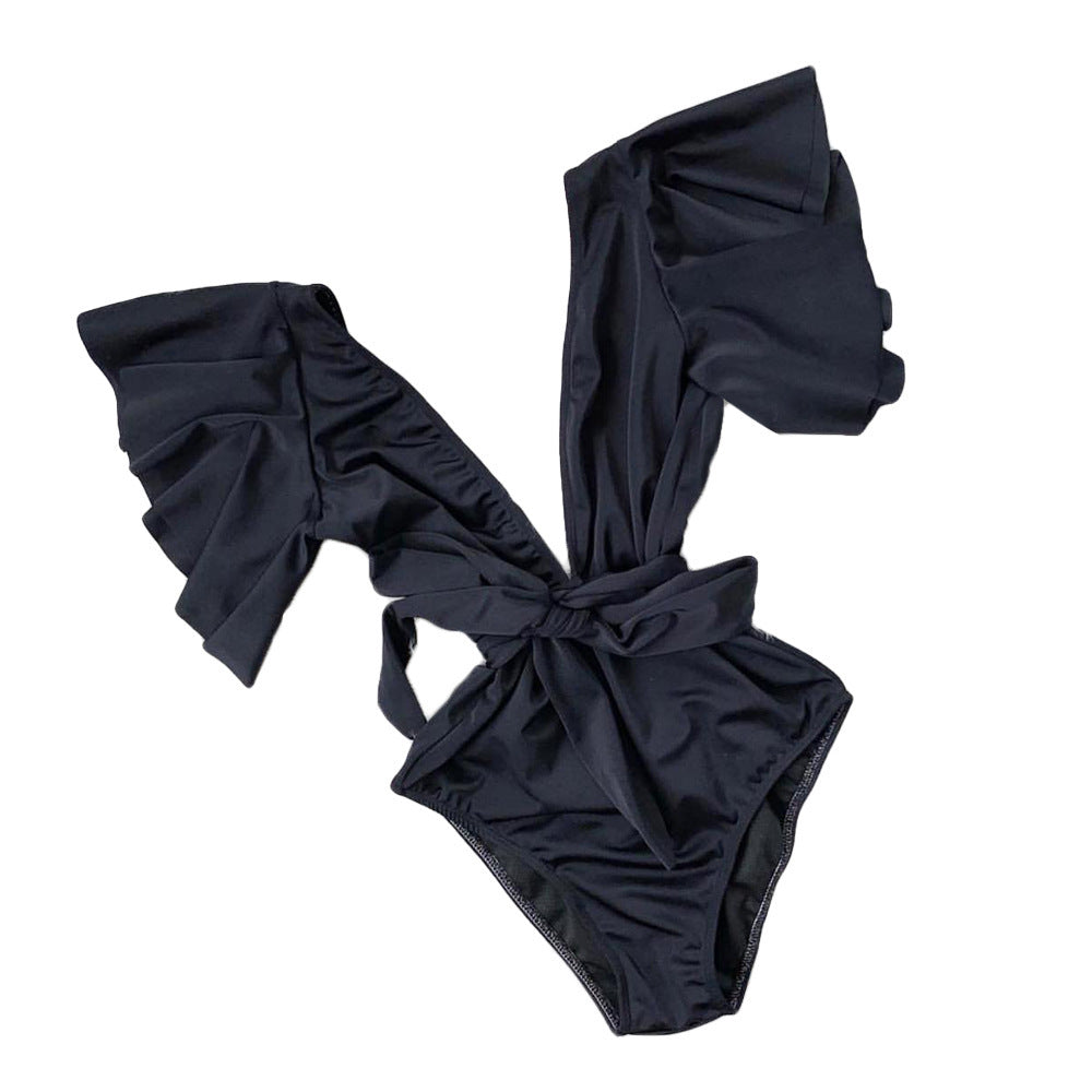 Damen Eleganter Badeanzug mit Volantärmeln und Taillengürtel Echo Archiv