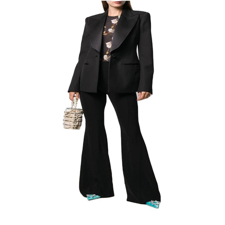 Damen Tailliertes Smoking-Blazerjackett mit Satin-Schalkragen und präzisem Tailoring Echoarchiv