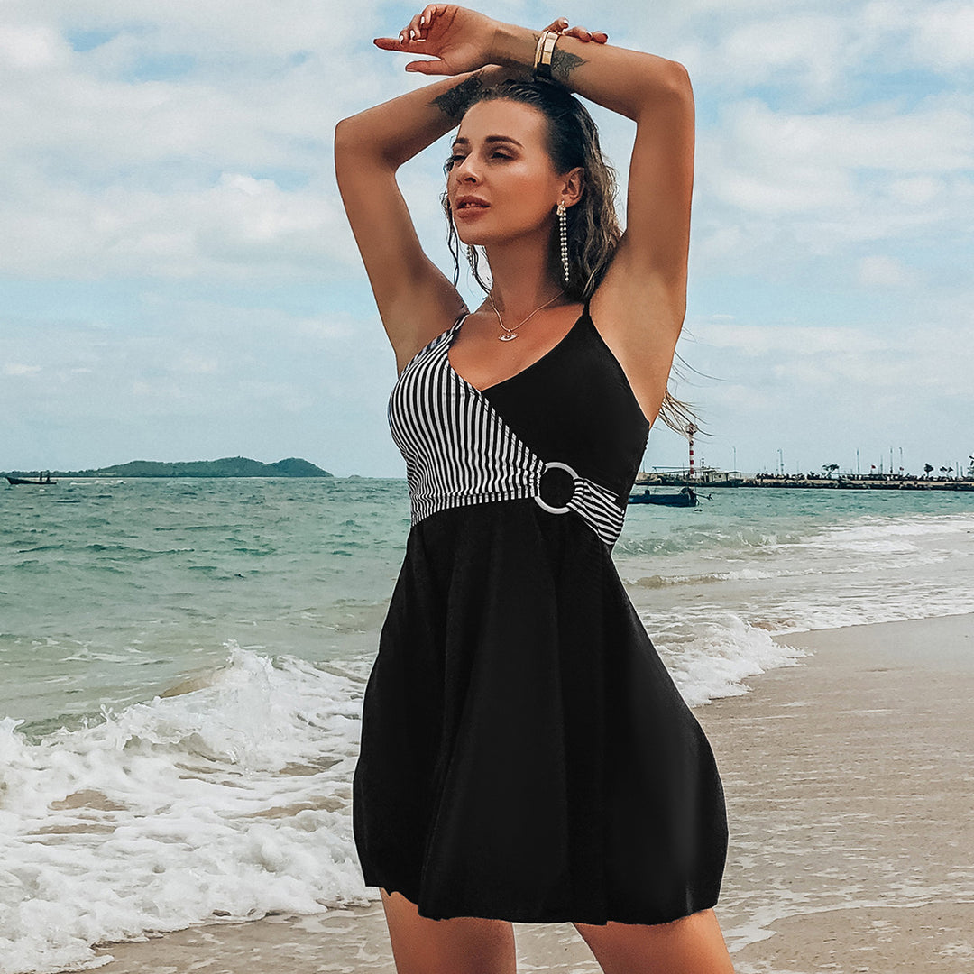 Damen sommerliches Kleid mit geometrischen Muster und Taillengürtel Echo Archiv