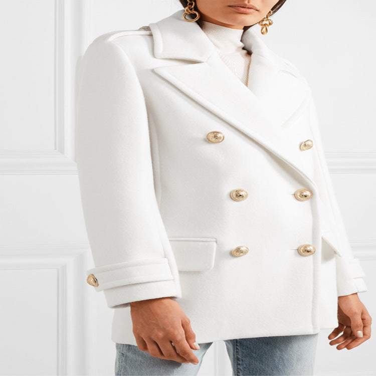 Damen Zweireihiger Kurzmantel im Marine‑Tailoring mit goldenen Zierknöpfen Echoarchiv