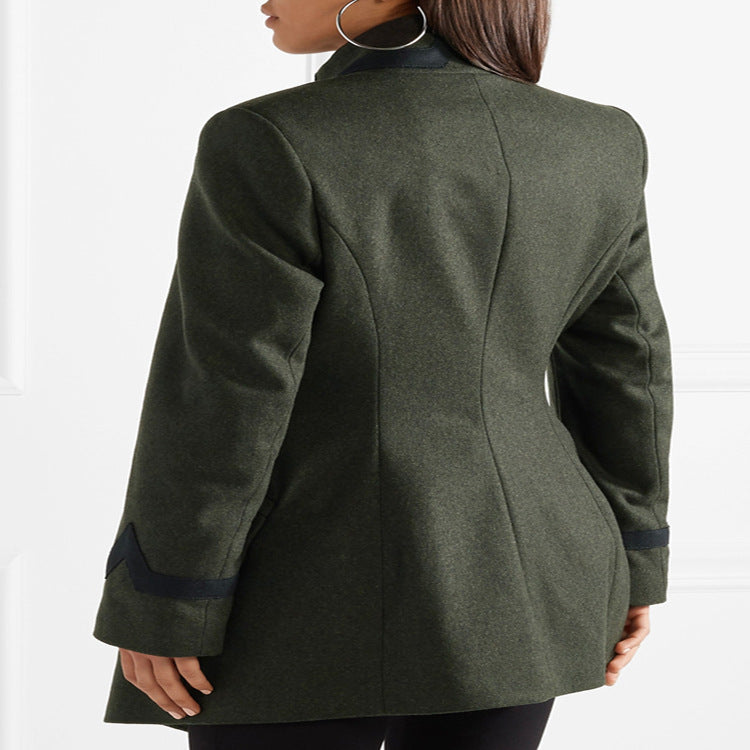 Damen Taillierter Militärmantel im A‑Linien‑Schnitt mit asymmetrischer Knopfreihe Echoarchiv
