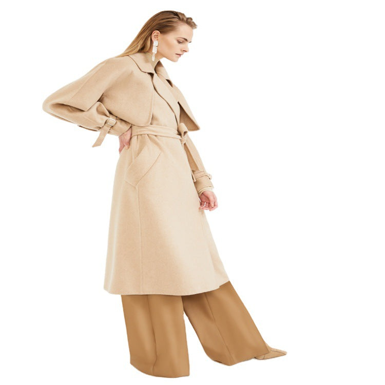 Damen Wollmantel mit Cape‑Schulter und Taillengürtel Echoarchiv