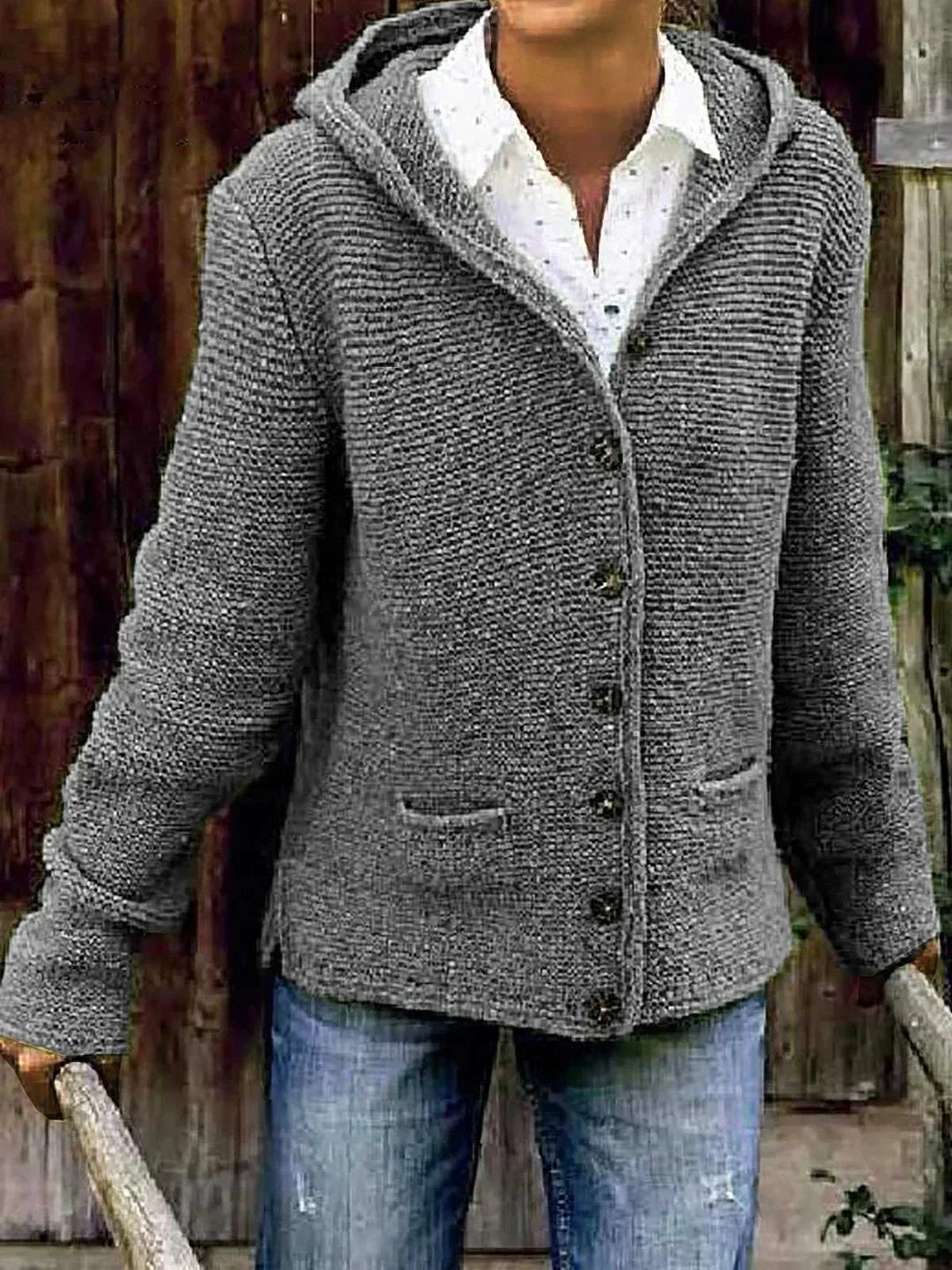 Echoarchiv | Stilvolles Strickjacke mit Kapuze